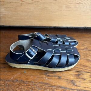 Salt Water Sandals by Hoy Navy Leather | Little Kids size 11